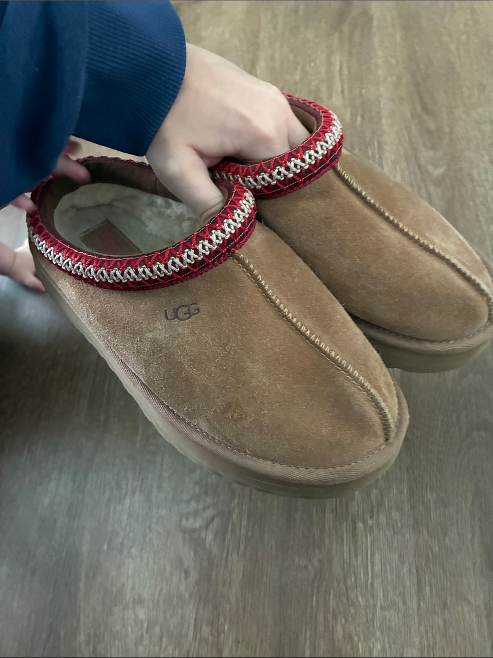 UGG Tasman